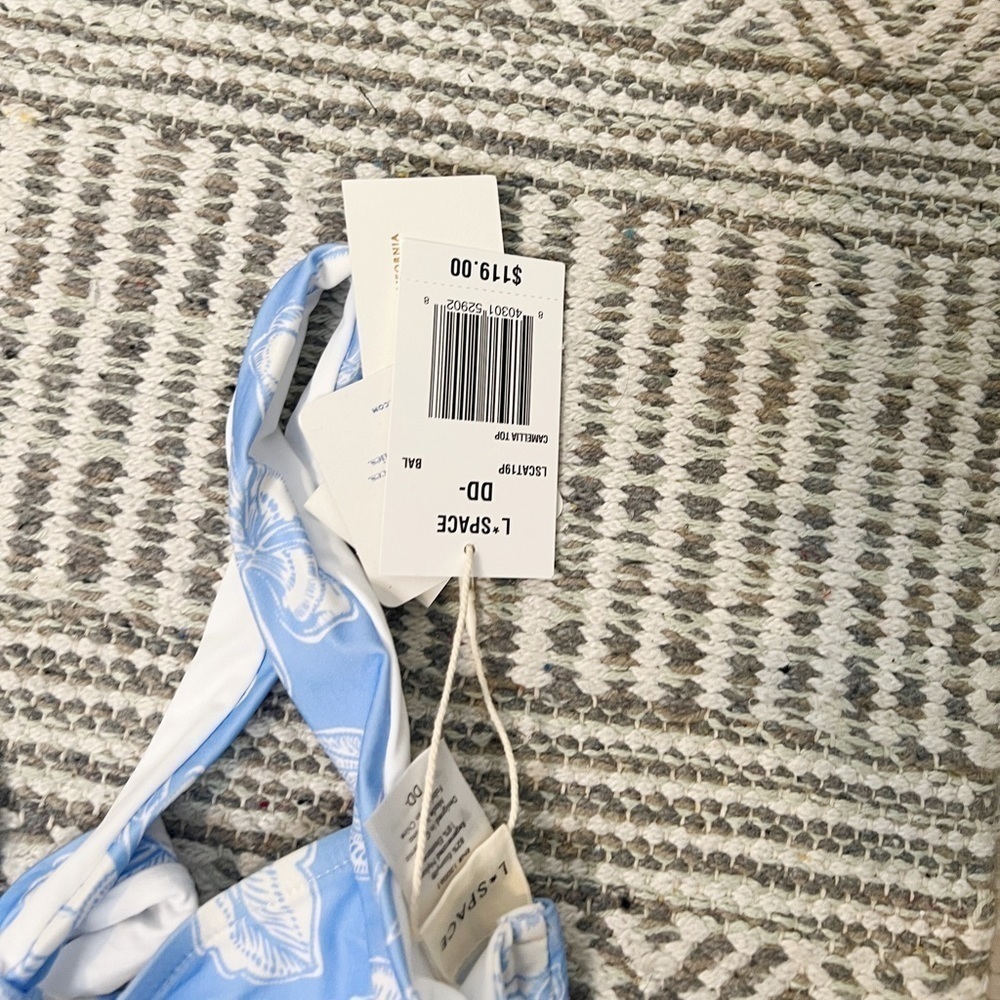 L SPACE CAMELLIA-CABANA BIKINI TOP - Picture 6 of 6